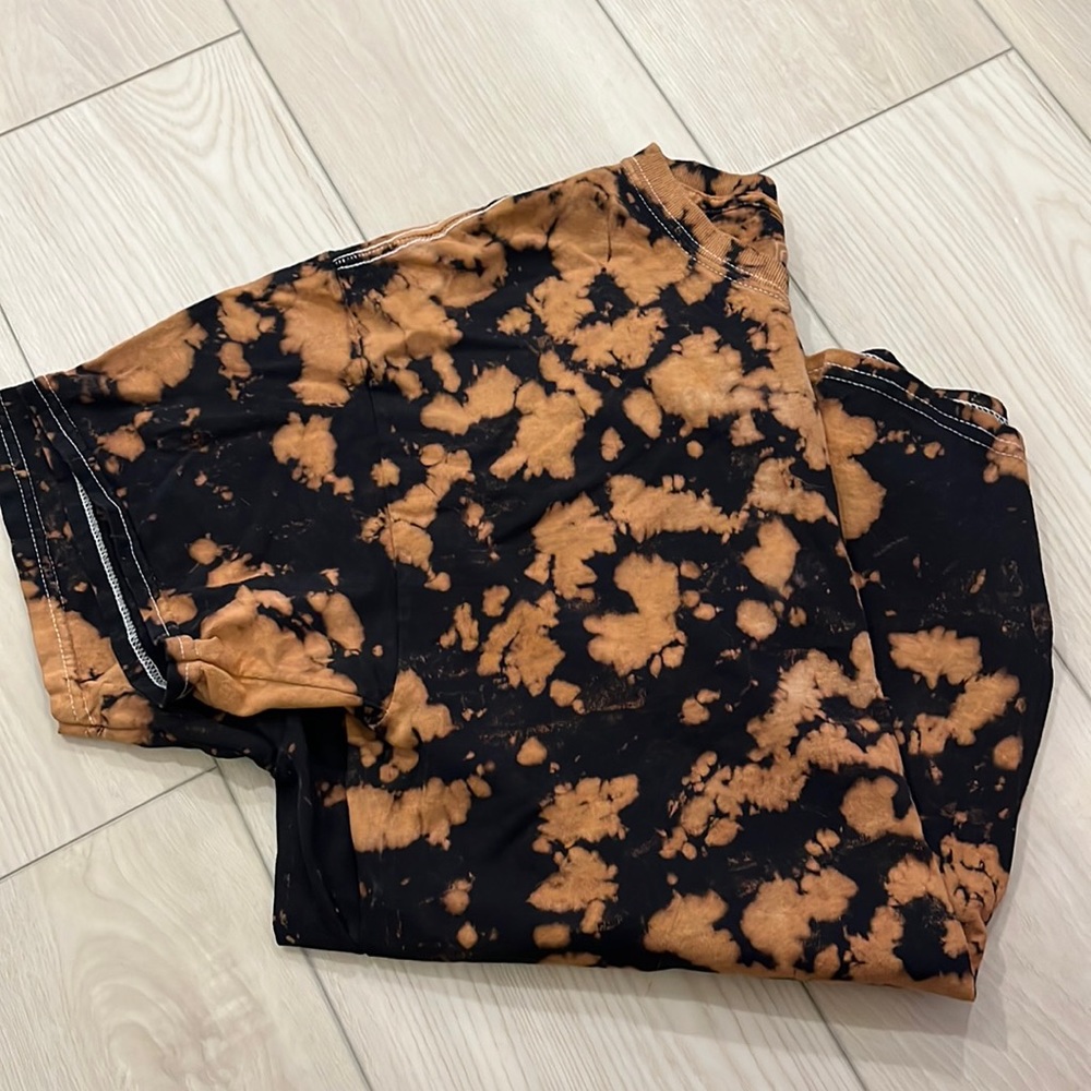 Men’s T, Size Medium